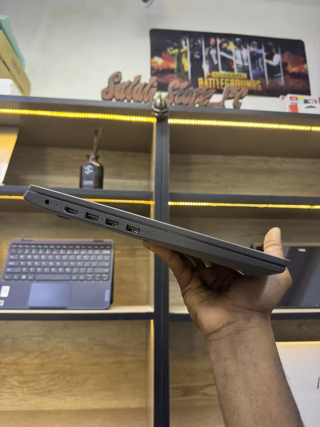 Lenovo V15-IIL