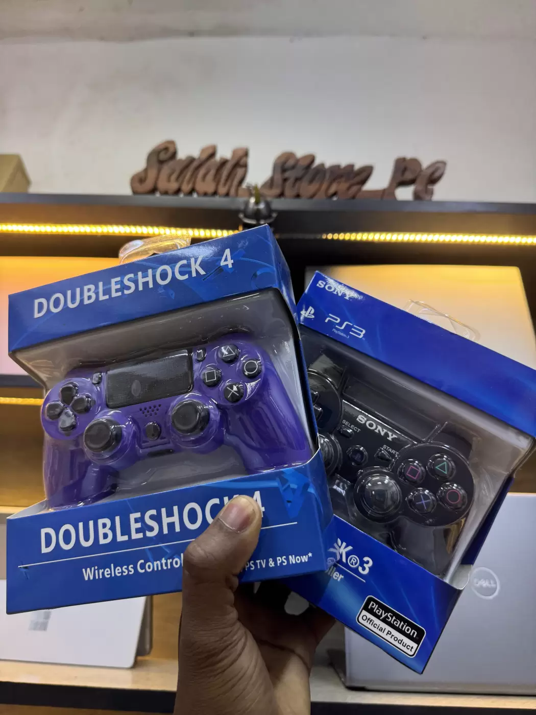 PlayStation 4 DualShock 4 Wireless Controller