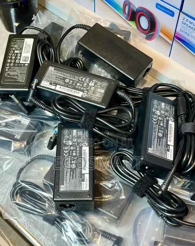 The Adapter is rated at 65W and is of 4.5mm pin. It delivers 19.5V, 3.33A